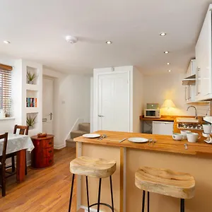 Holiday home The Coach House, Centrally Located Detached Coach House, Cardiff